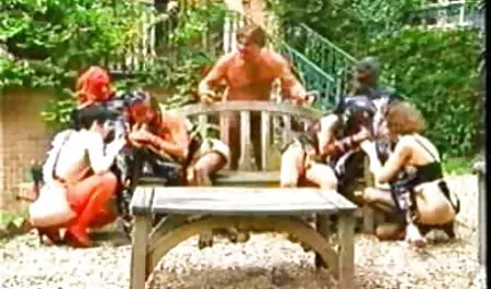 Spermageile Weiber در einen کلیپ سکسی سایت شهوانی Gangbang